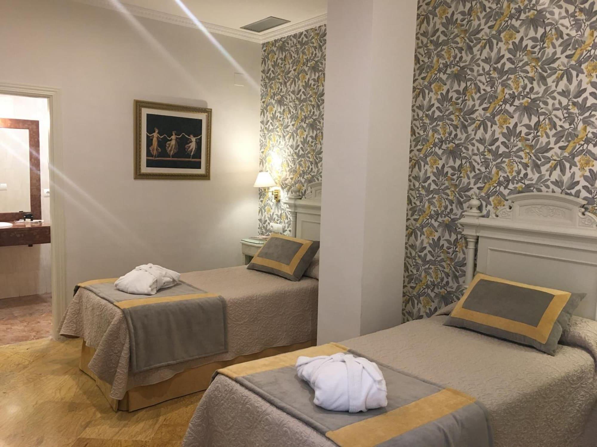 Adriano Boutique Sevilla Екстериор снимка