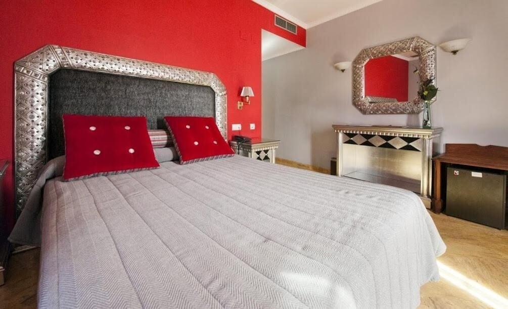 Adriano Boutique Sevilla Екстериор снимка