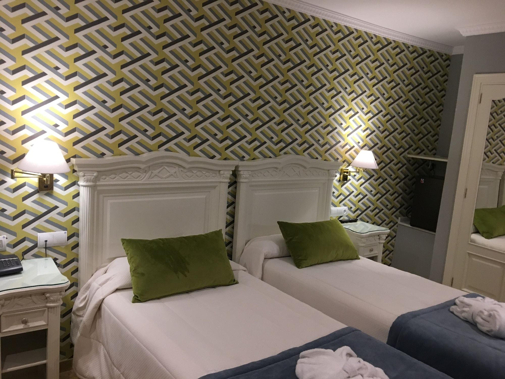 Adriano Boutique Sevilla Екстериор снимка